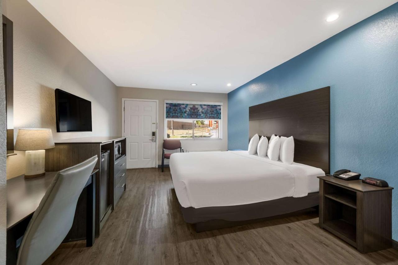 Surestay Hotel By Best Western Spring North Houston Zewnętrze zdjęcie