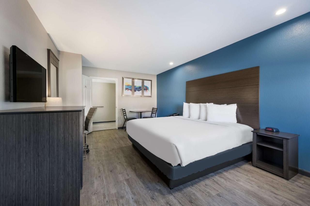 Surestay Hotel By Best Western Spring North Houston Zewnętrze zdjęcie
